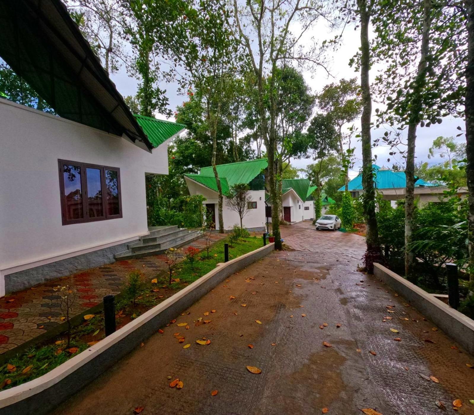Misty Lake Resorts, Munnar Bagian luar foto