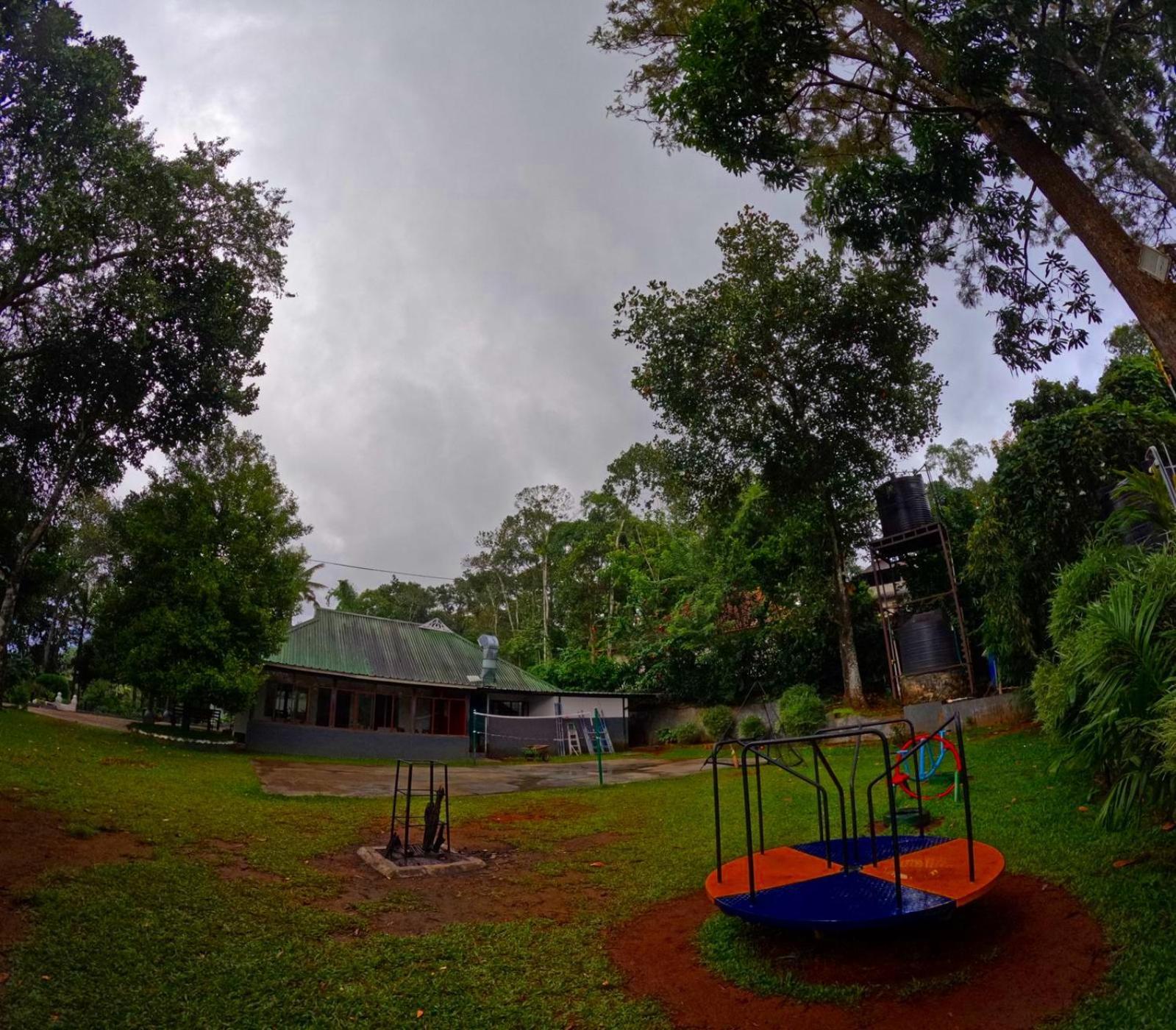 Misty Lake Resorts, Munnar Bagian luar foto