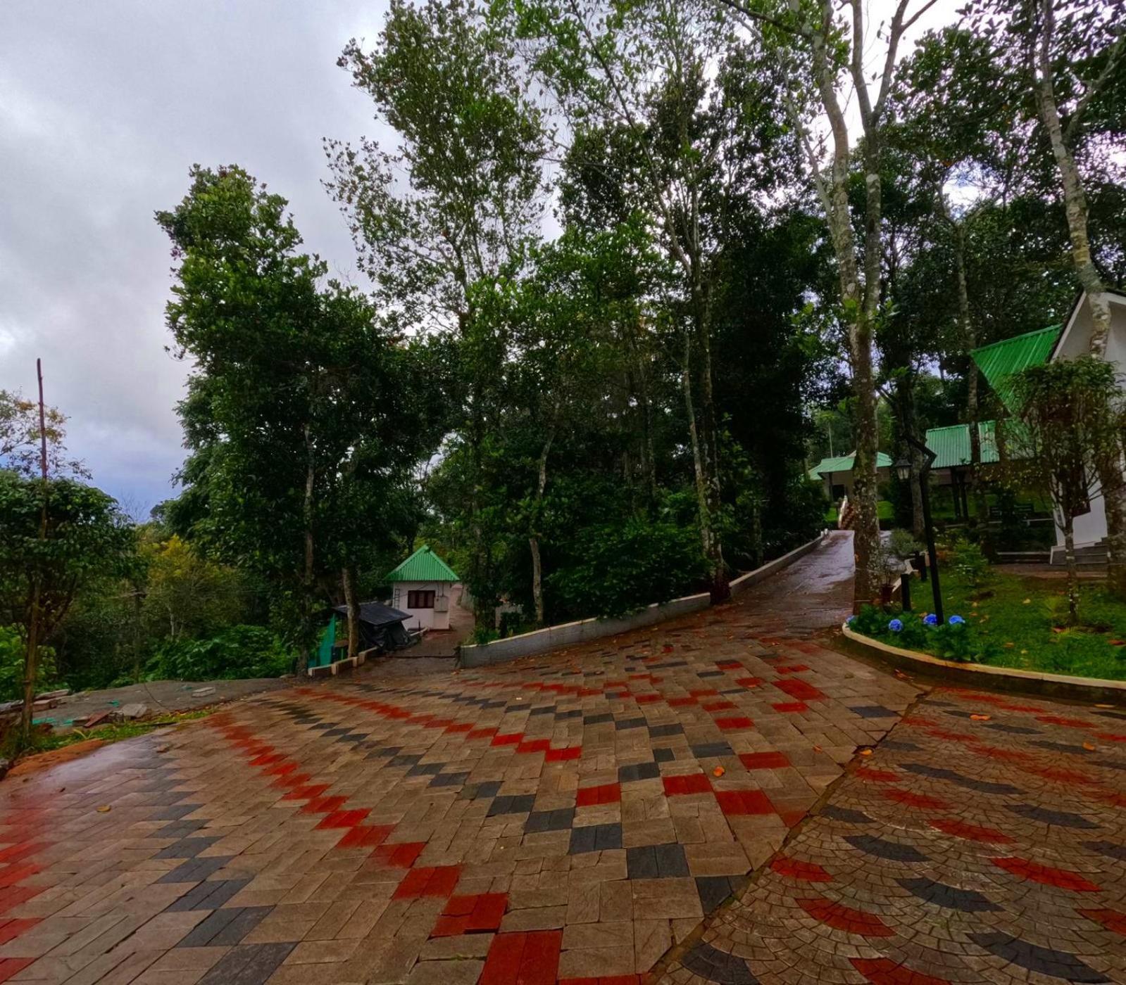 Misty Lake Resorts, Munnar Bagian luar foto