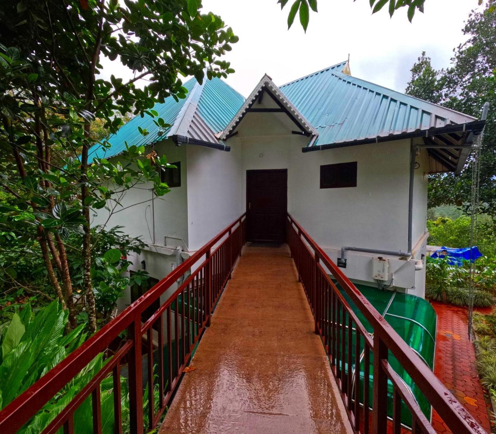 Misty Lake Resorts, Munnar Bagian luar foto